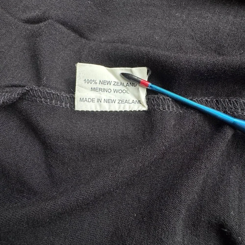 ICEBREAKER 100% Merino Wool Shirt Mens L Black Long Sleeve V-Neck Baselayer Top - Picture 8 of 8